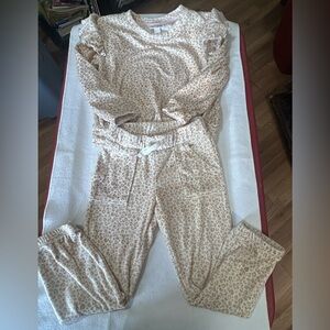 Cat & Jack Cream and Tan Cheetah Print Top and Pants